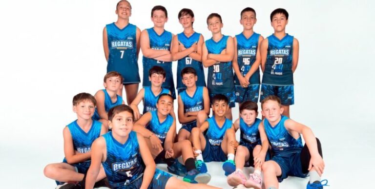 Equipo de Mini Mixto de Regatas Corrientes