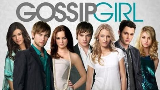 Collage de series de los 2000 disponibles en streaming
